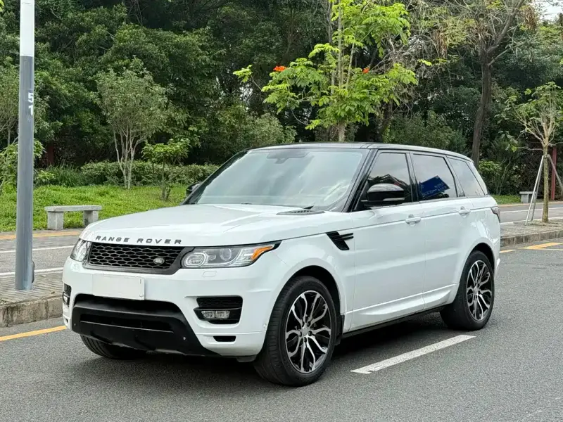 Land Rover Sport, 2015