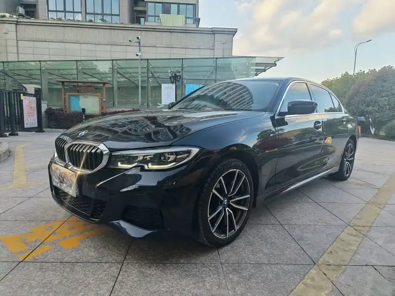 BMW 3 Series, 2022