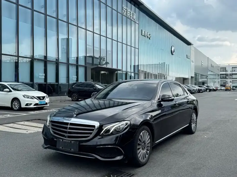 Mercedes-Benz E-Class, 2020 — фото 1