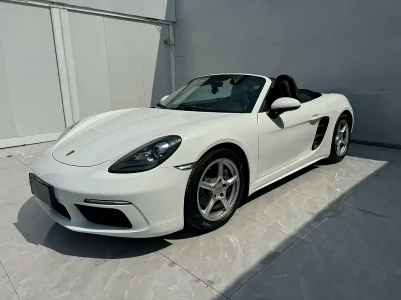 Porsche 718, 2016