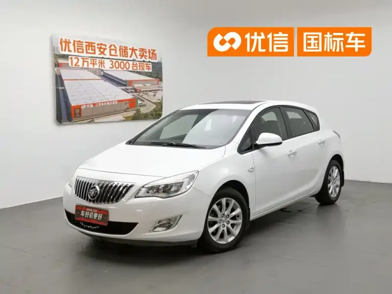 Buick Excelle, 2013