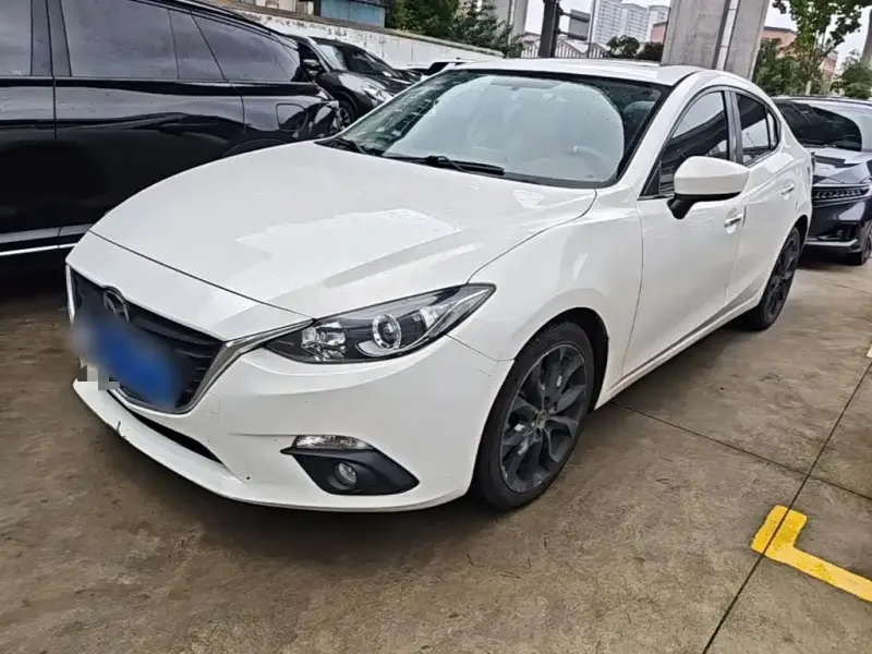 Mazda 3 Axela, 2014