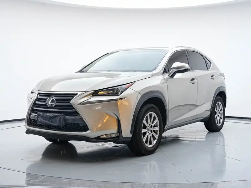Lexus NX, 2015