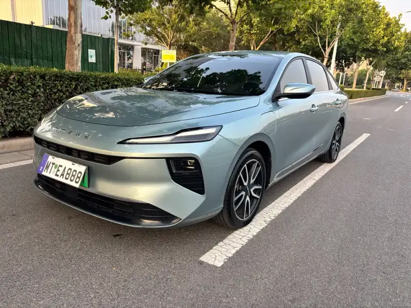 Roewe D6, 2025