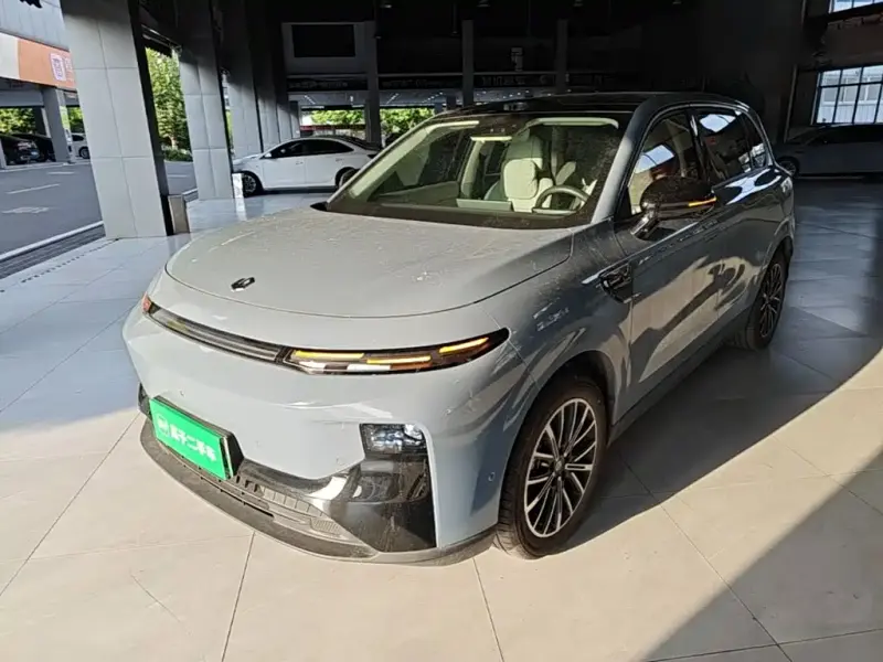 Leapmotor B10, 2025