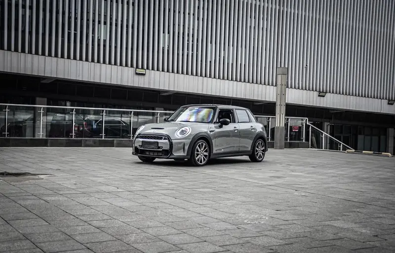 MINI MINI, 2022