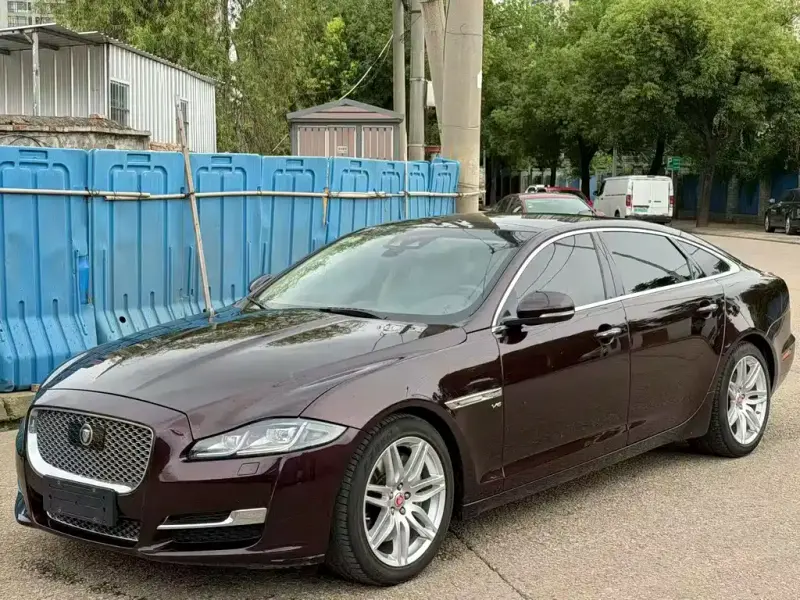 Jaguar XJ, 2018