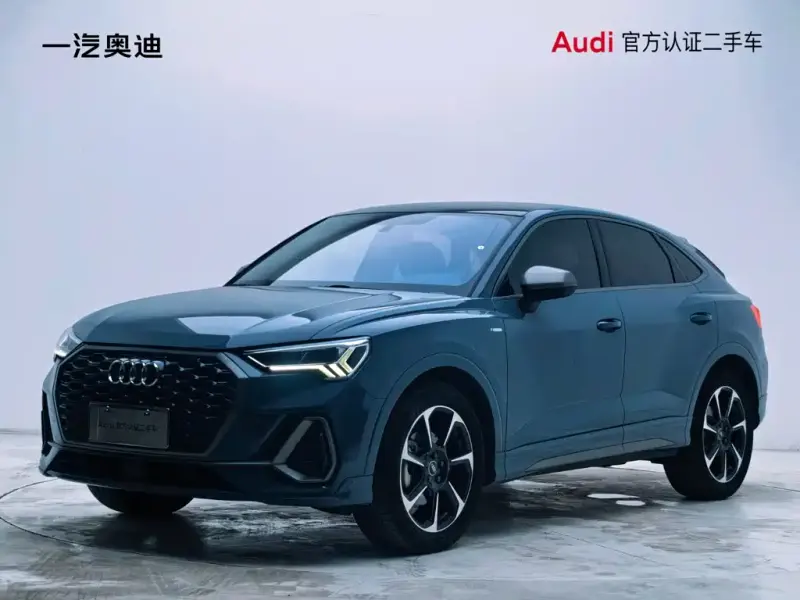 Audi Q3 Sportback, 2023 — фото 1