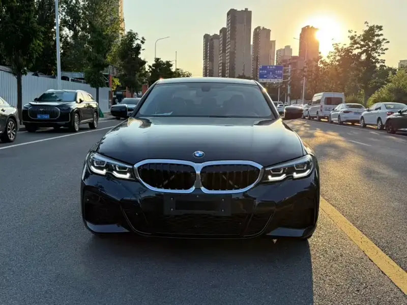 BMW 3 Series, 2022