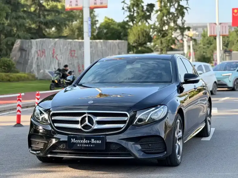 Mercedes-Benz E-Class, 2018 — фото 1
