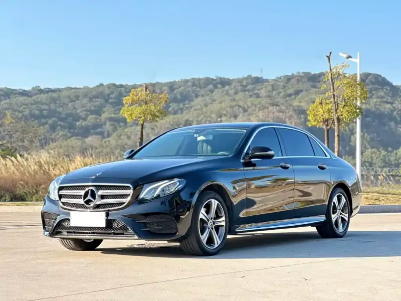 Mercedes-Benz E-Class, 2020 — фото 1