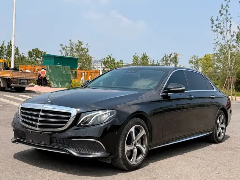 Mercedes-Benz E-Class, 2018 — фото 1