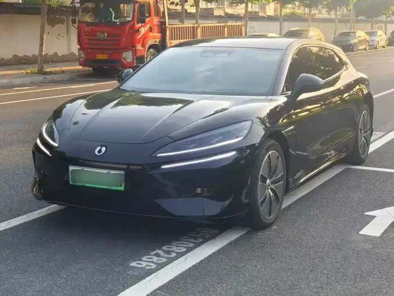 Denza Z9GT, 2024