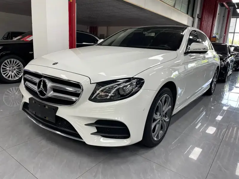 Mercedes-Benz E-Class, 2020 — фото 1