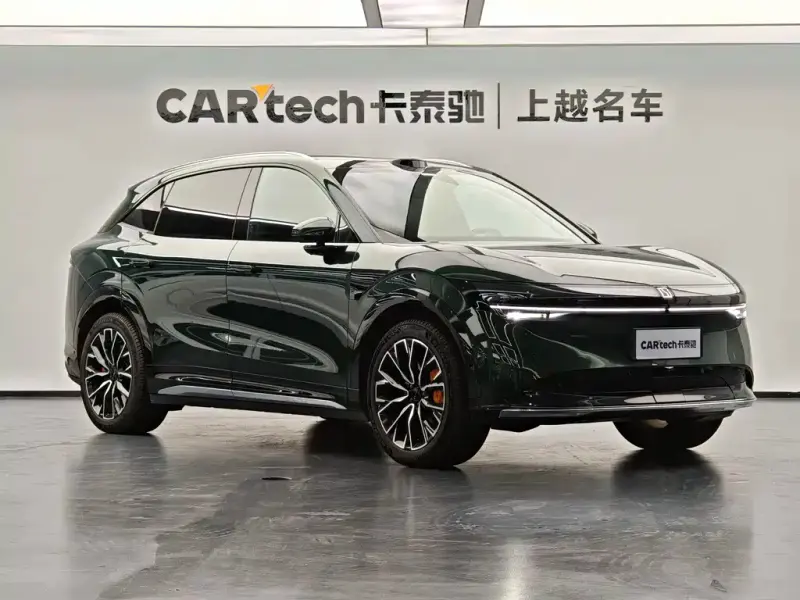 Zeekr 7X, 2025