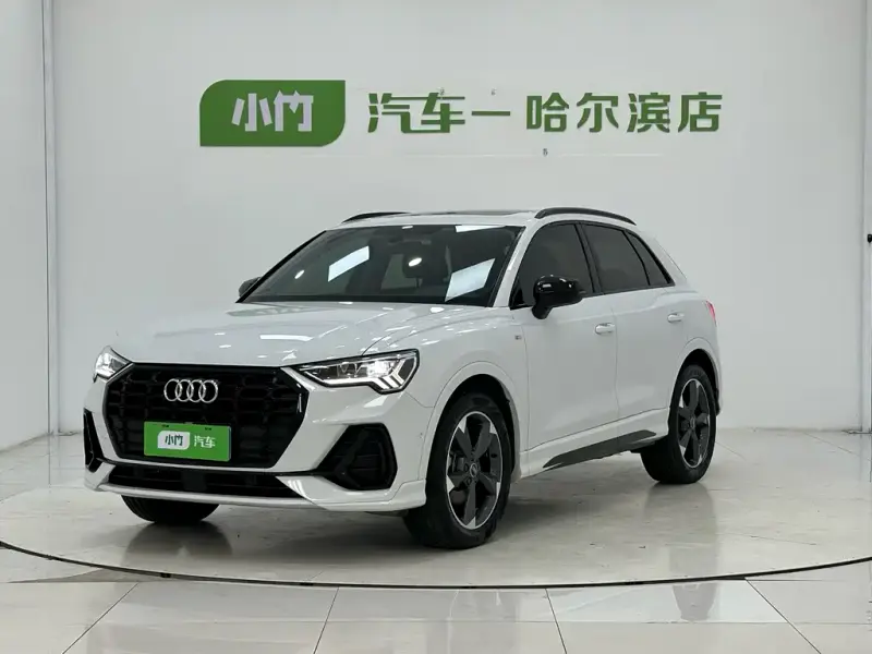 Audi Q3, 2022