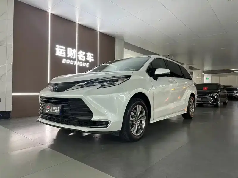 Toyota Sienna, 2023