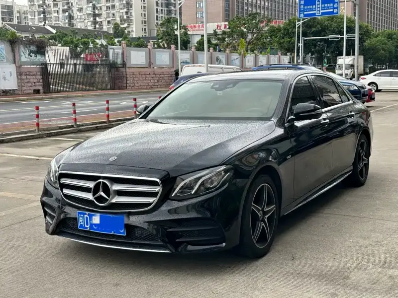 Mercedes-Benz E-Class, 2020 — фото 1