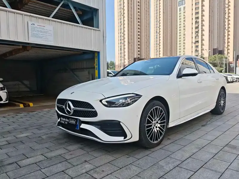 Mercedes-Benz C-Class, 2024