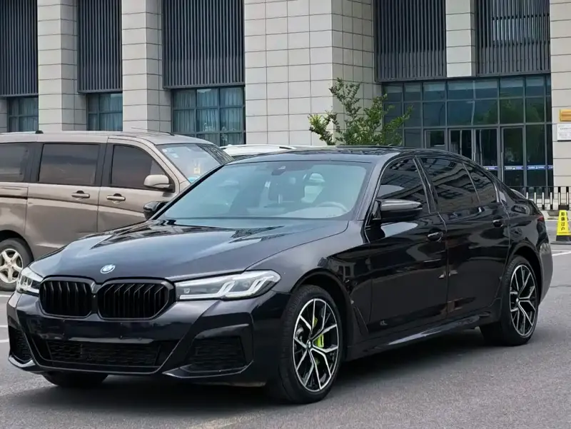 BMW 5 Series, 2022