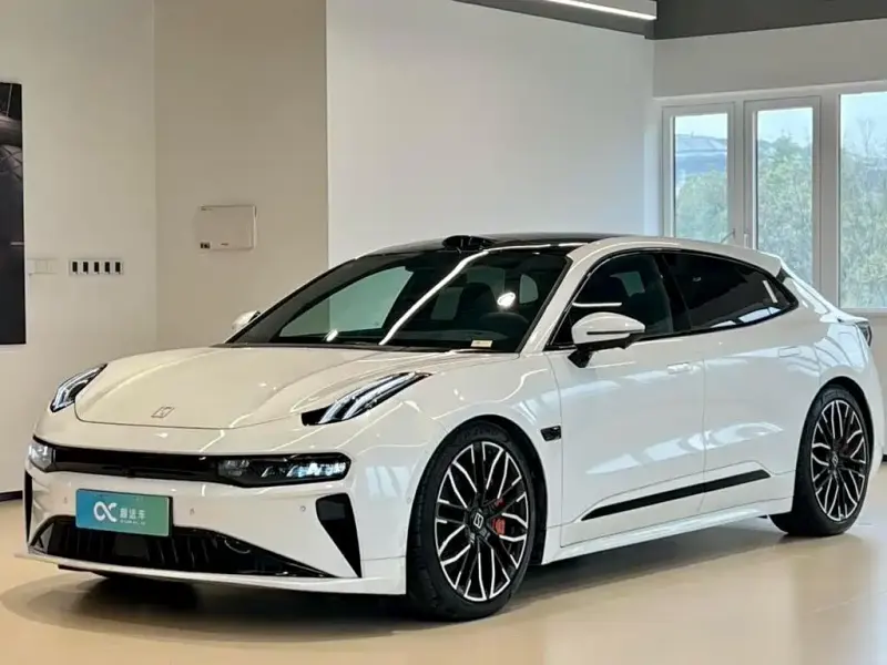 Zeekr 001, 2025