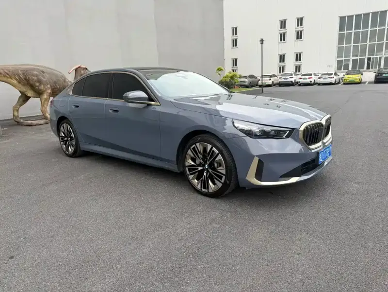 BMW 5 Series, 2024