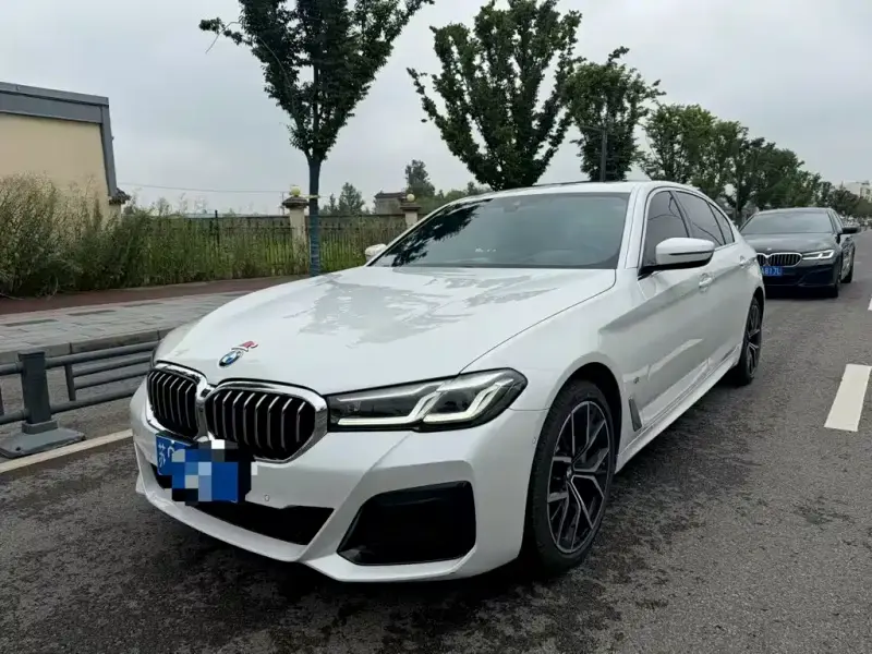BMW 5 Series, 2022