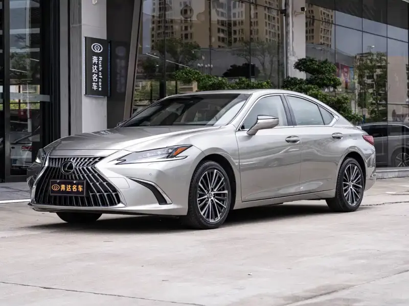 Lexus ES, 2024