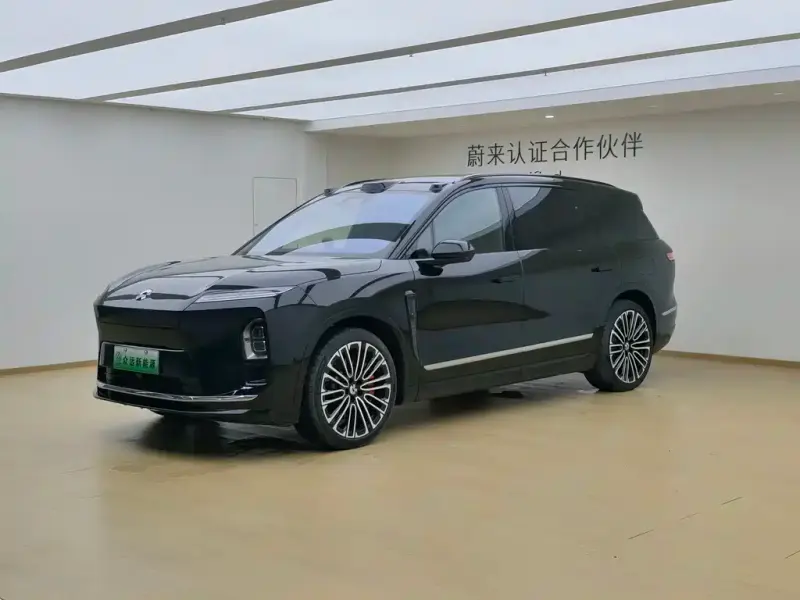 NIO ES8, 2025