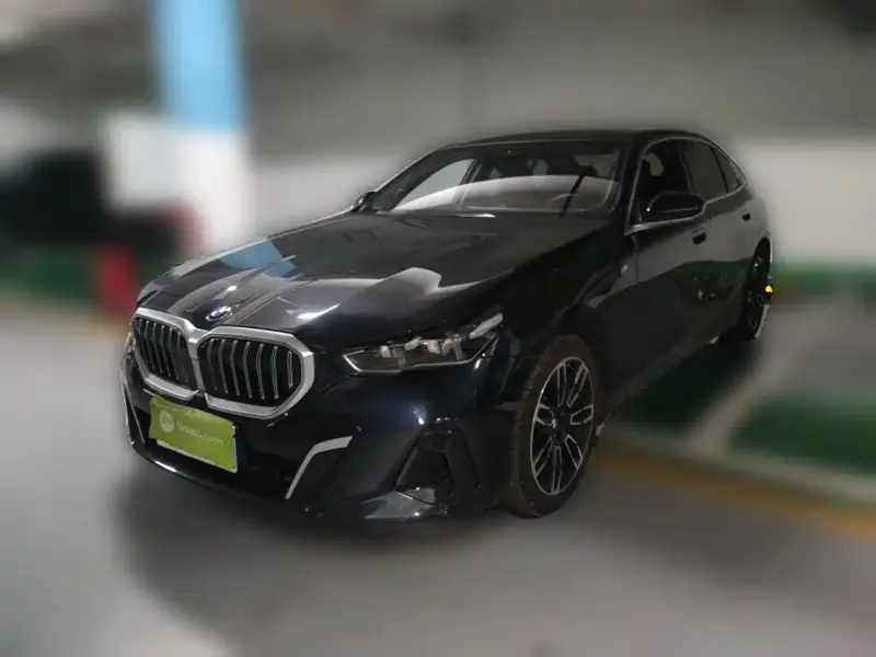 BMW 5 Series, 2025