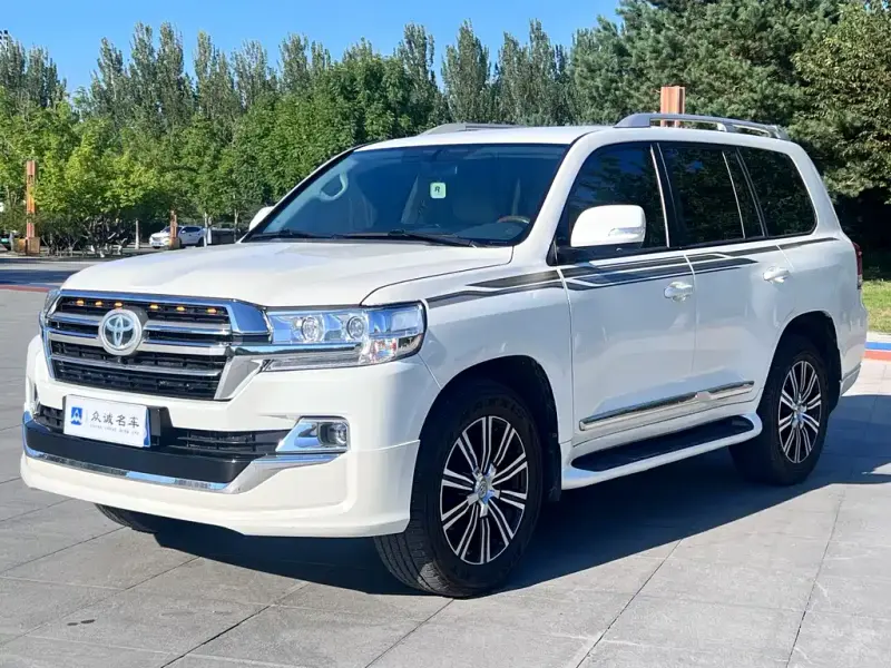 Toyota Land Cruiser, 2016 — фото 1