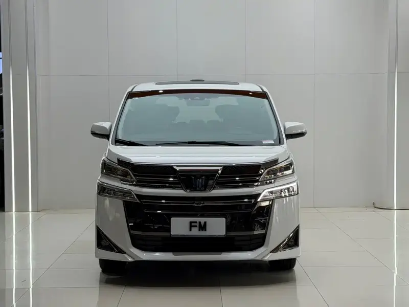Toyota Alphard, 2022
