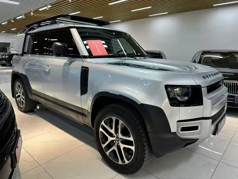 Land Rover Defender, 2021