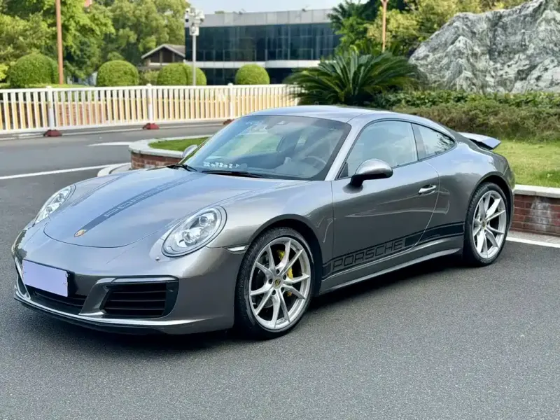 Porsche 911, 2018