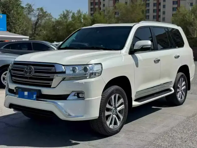 Toyota Land Cruiser, 2019 — фото 1