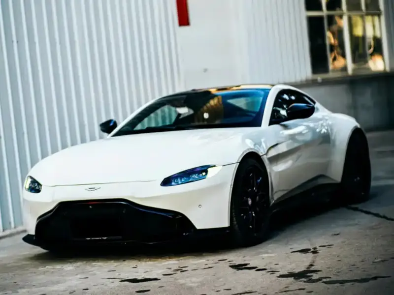 Aston Martin V8 Vantage, 2019