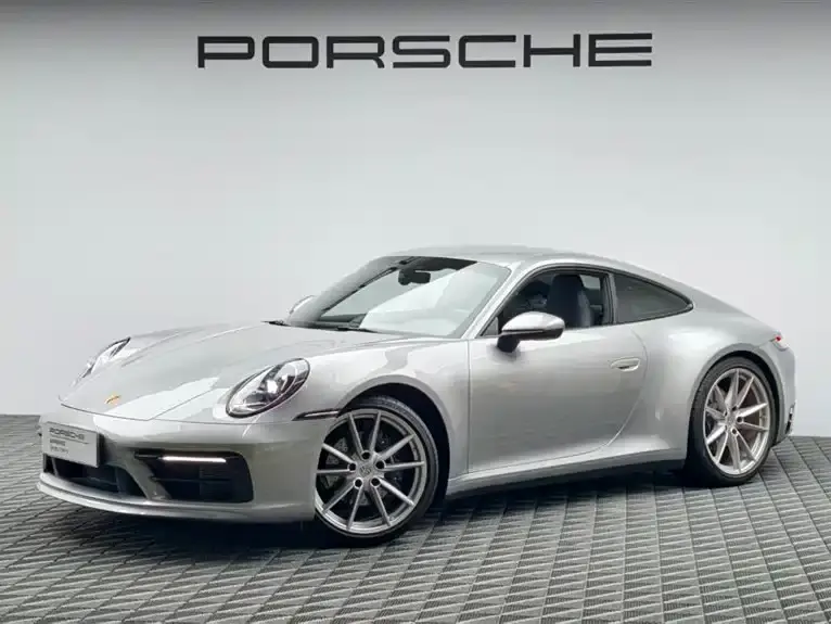 Porsche 911, 2023
