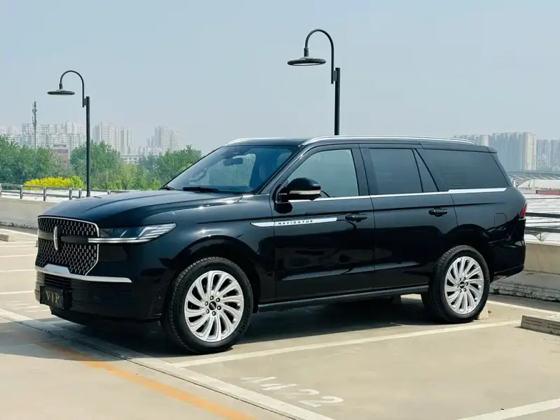 Lincoln Navigator, 2025