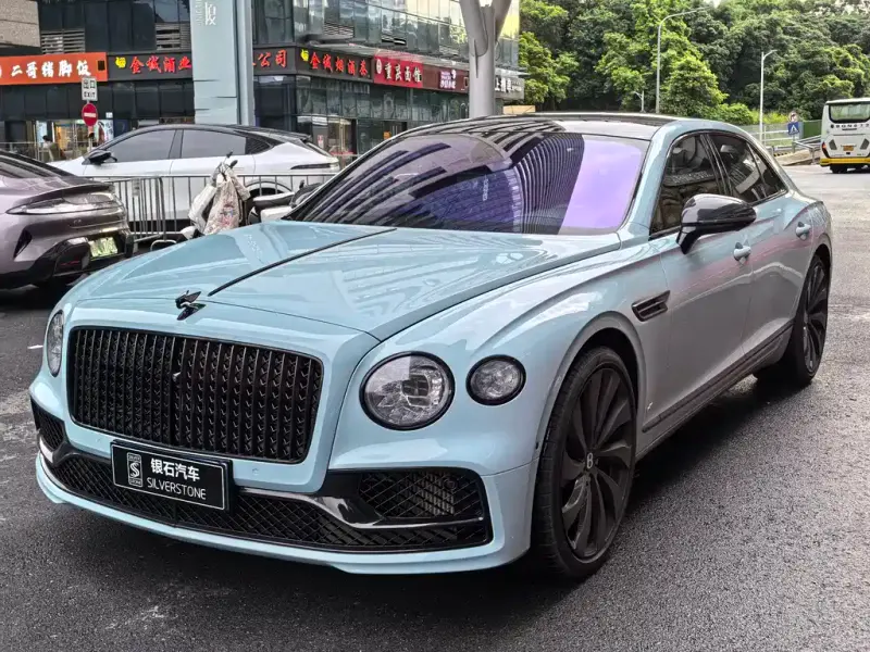 Bentley Flying Spur, 2022