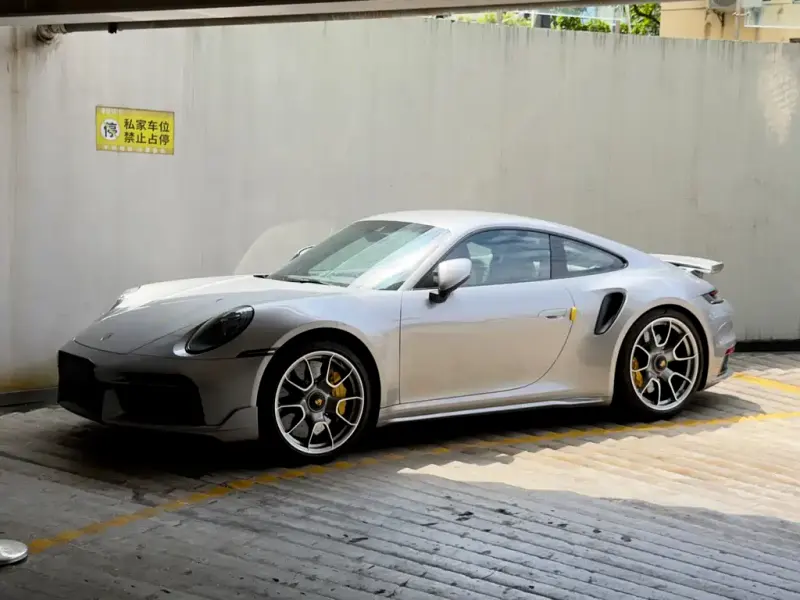 Porsche 911, 2023