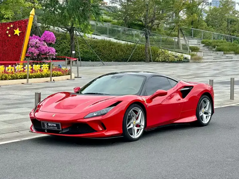 Ferrari F8, 2022 — фото 1