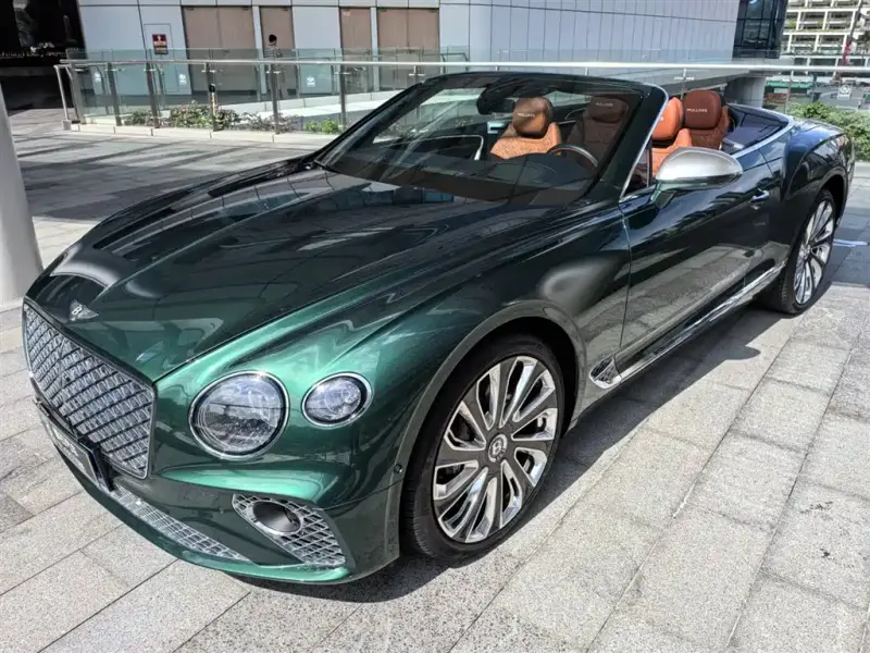 Bentley Continental, 2022