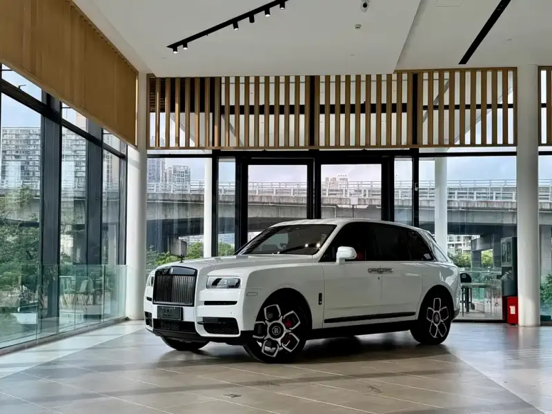 Rolls-Royce Cullinan, 2020
