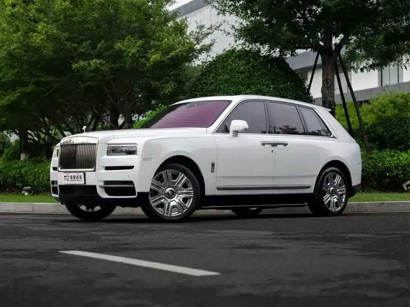 Rolls-Royce Cullinan, 2022