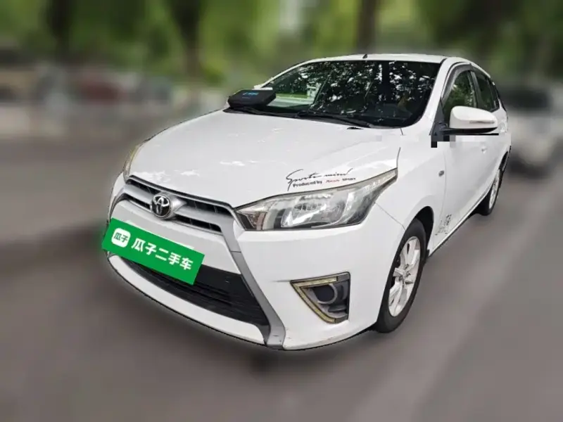 Toyota Yaris L, 2015