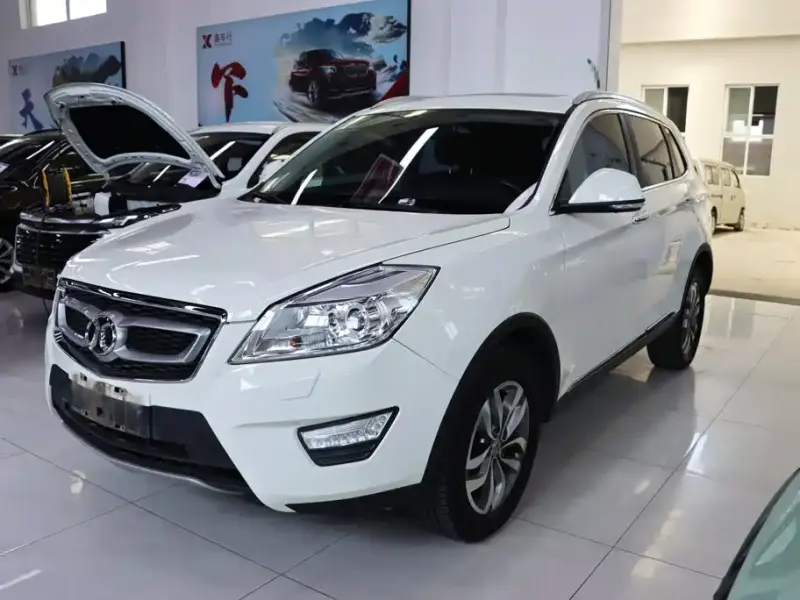 BAIC Senova X65, 2015 — фото 1