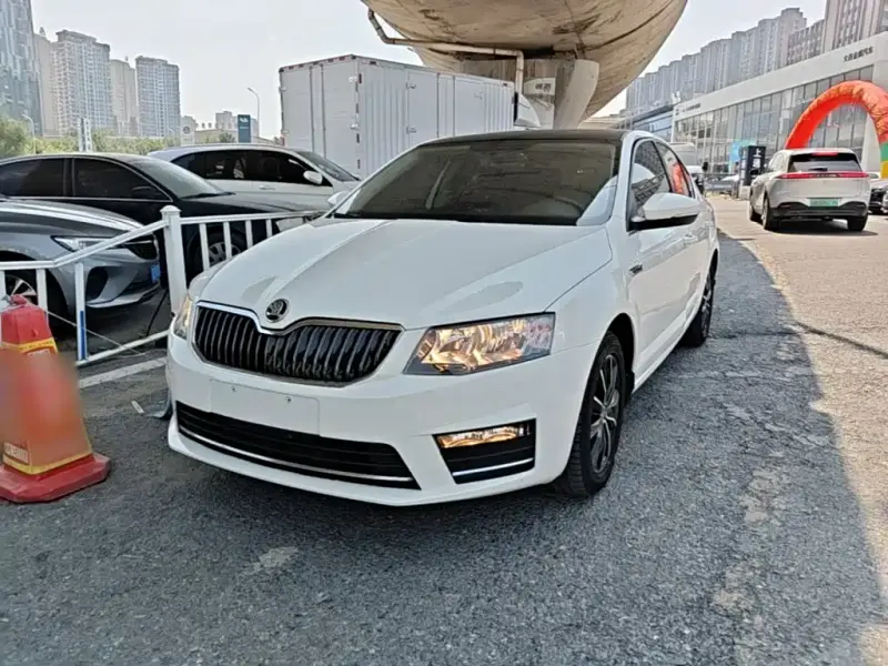 Skoda Octavia, 2016 — фото 1