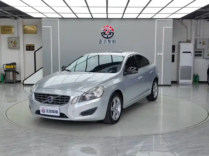 Volvo S60 (Import), 2013