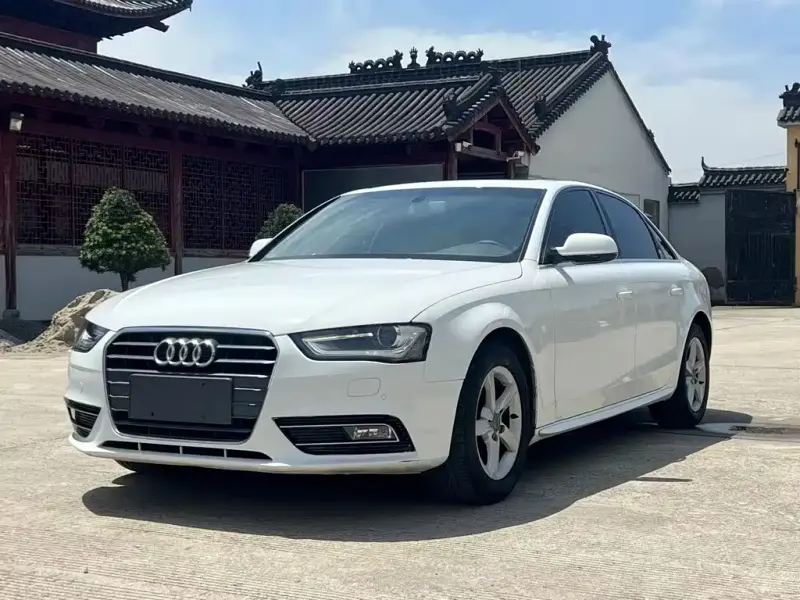Audi A4L, 2013 — фото 1
