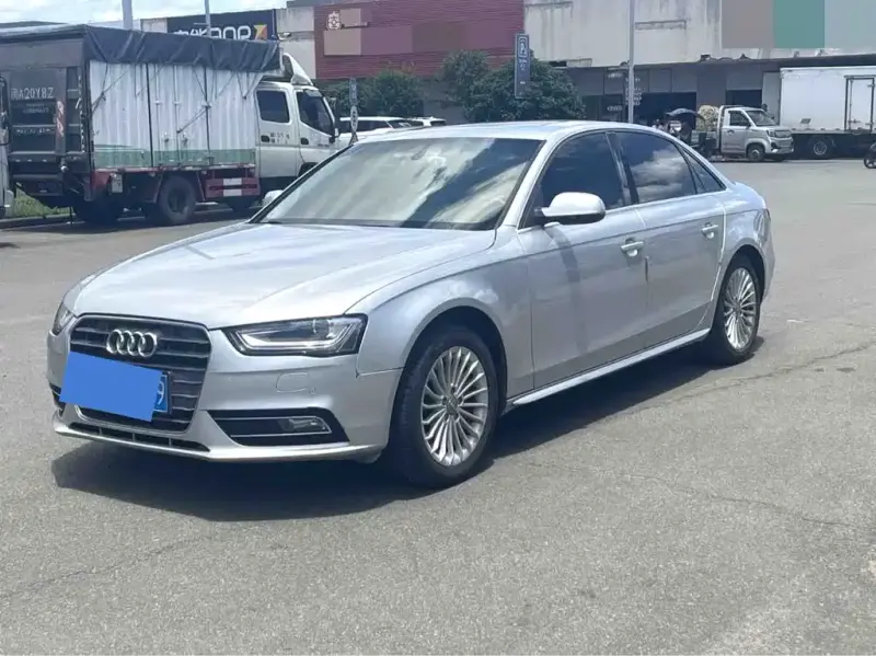 Audi A4L, 2014 — фото 1